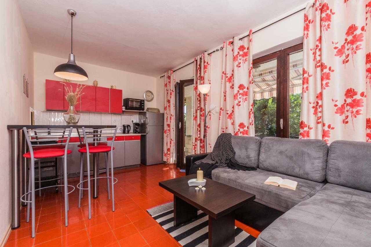 Apartments Ivana 德拉马利 外观 照片